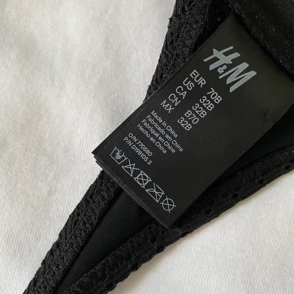 🖤black triangle bikini with padding🖤 - Picture 3 of 3